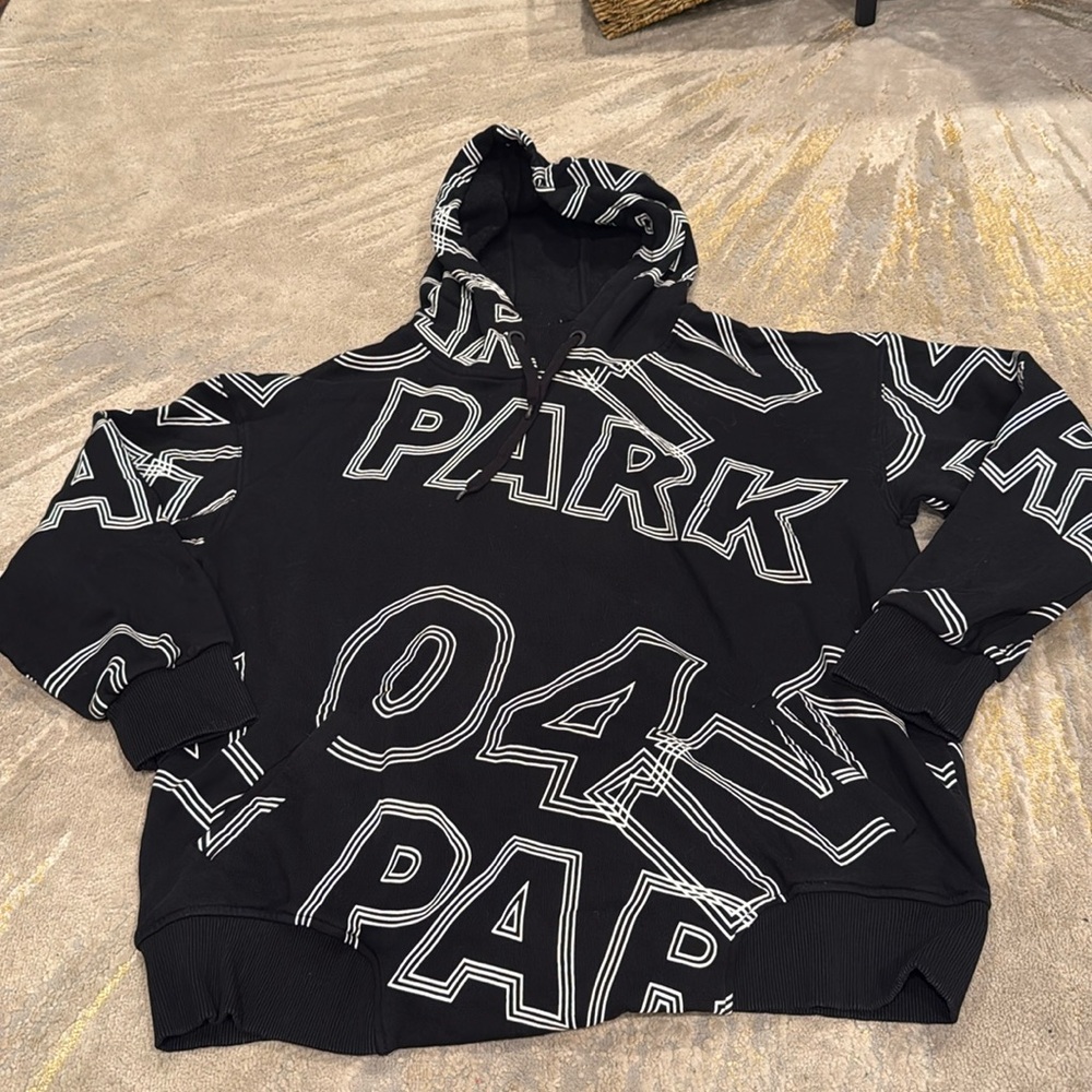 Ivy Park Broken Logo Oversized Hoodie Beyoncé All Over Logo Black Size L in EUC